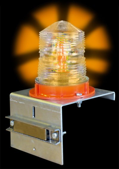 Aldon railroad flashing amber yellow SOLAR light with magnet bracket