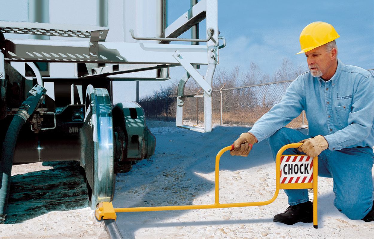 Double Railroad Wheel Chock (Flush Rail) Aldon®